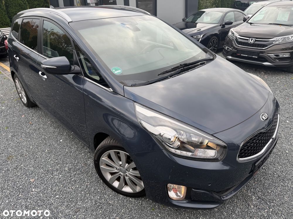 Kia Carens 2015
