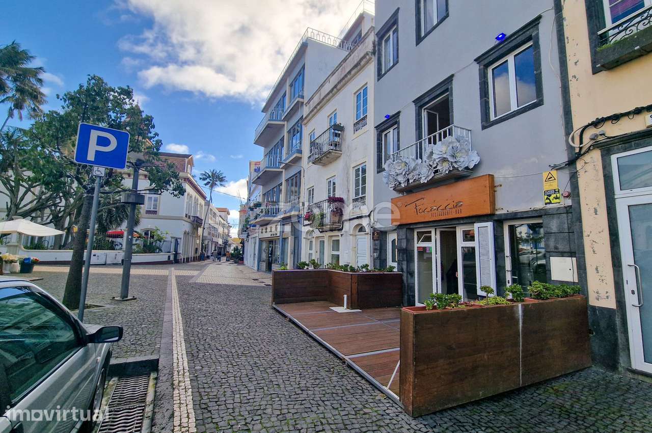 Restaurante Equipado no Centro de Ponta Delgada – Investimento - Grande imagem: 2/19