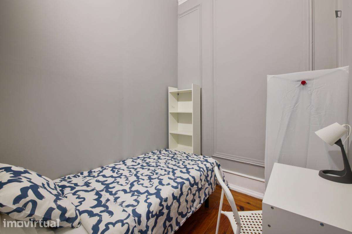 Quarto - localizado em Entrecampos Lisbon - Grande imagem: 3/50
