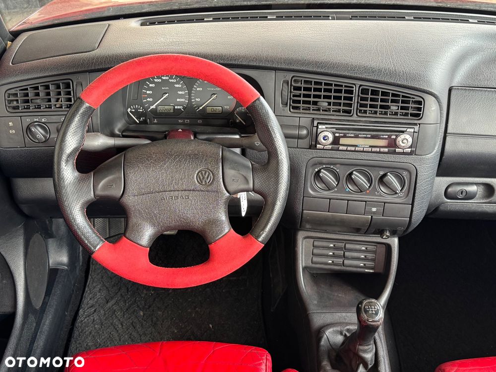 Volkswagen Golf - 15