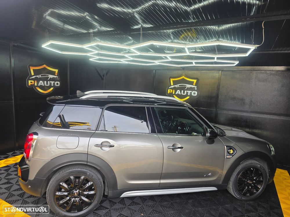 MINI Countryman Cooper SE ALL4 Auto - 18