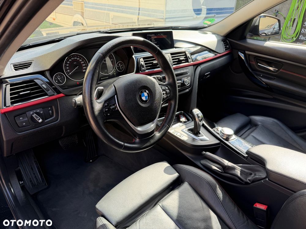 BMW Seria 3 320d Efficient Dynamic Edition Sport Line - 25