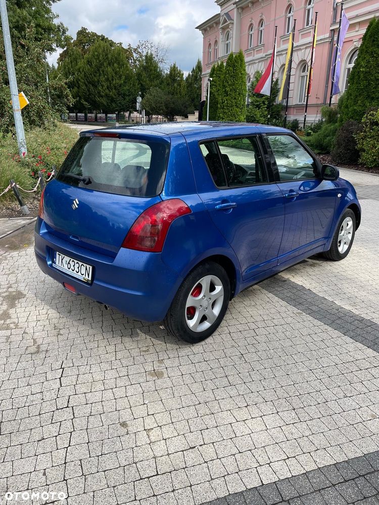 Suzuki Swift - 4
