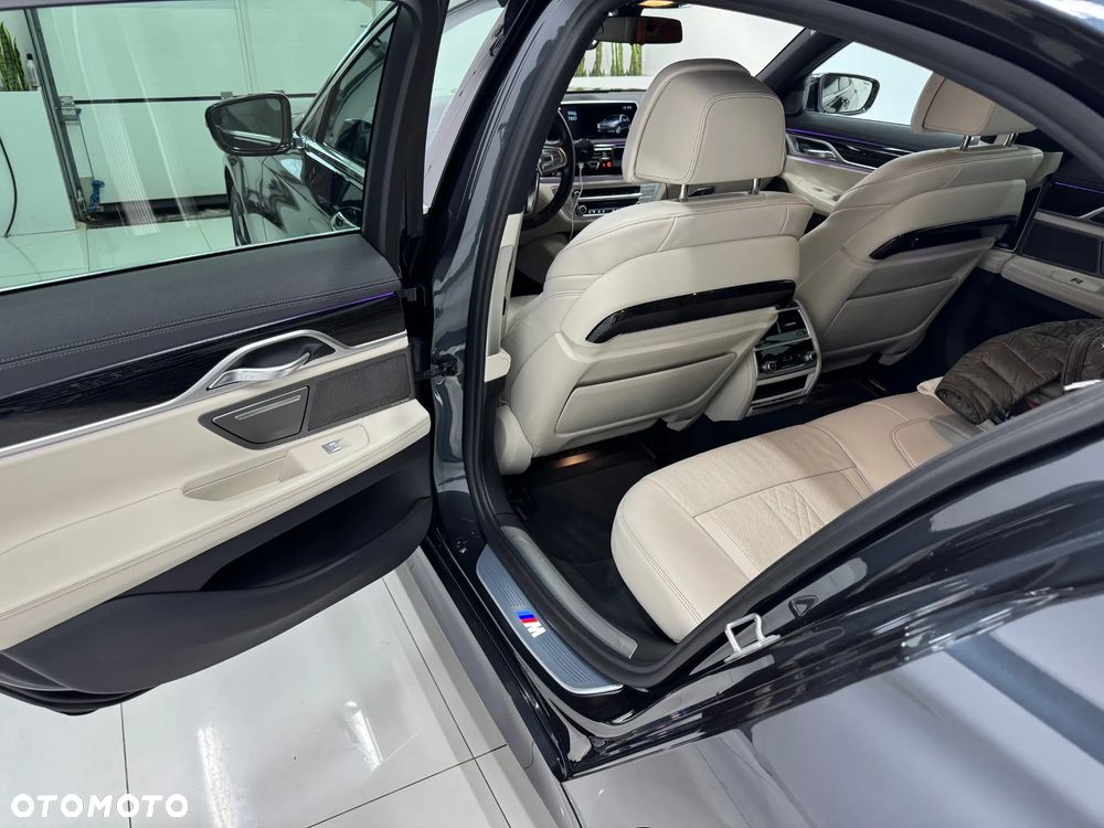 BMW Seria 7 740d xDrive - 4