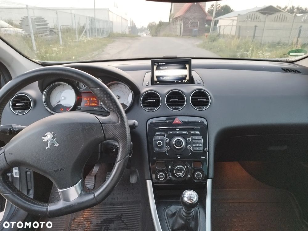 Peugeot 308 1.6 HDi Premium - 12