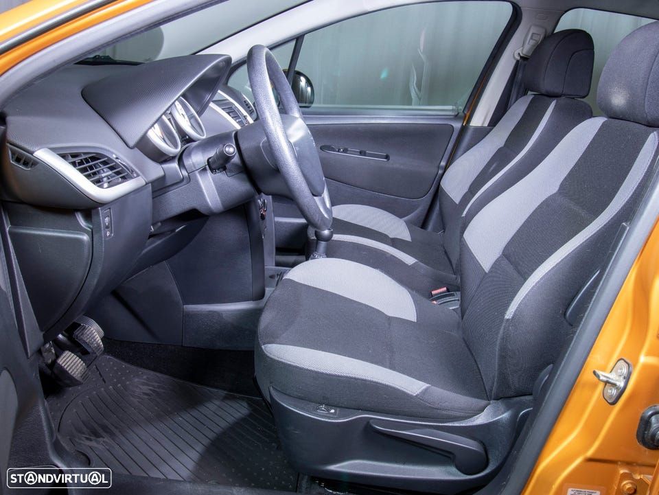 Peugeot 207 - 9