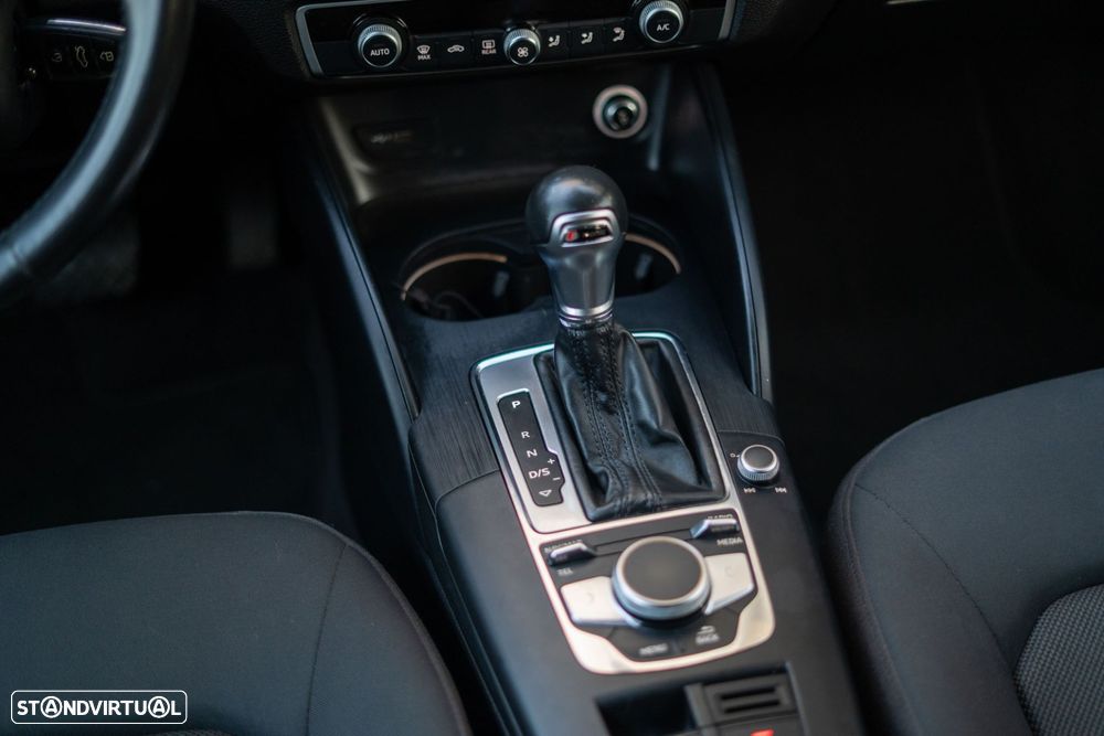 Audi A3 Sportback 30 TFSI S-line S tronic - 21