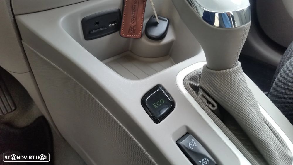 Renault Zoe (c/ Bateria) 22 kwh Life - 21