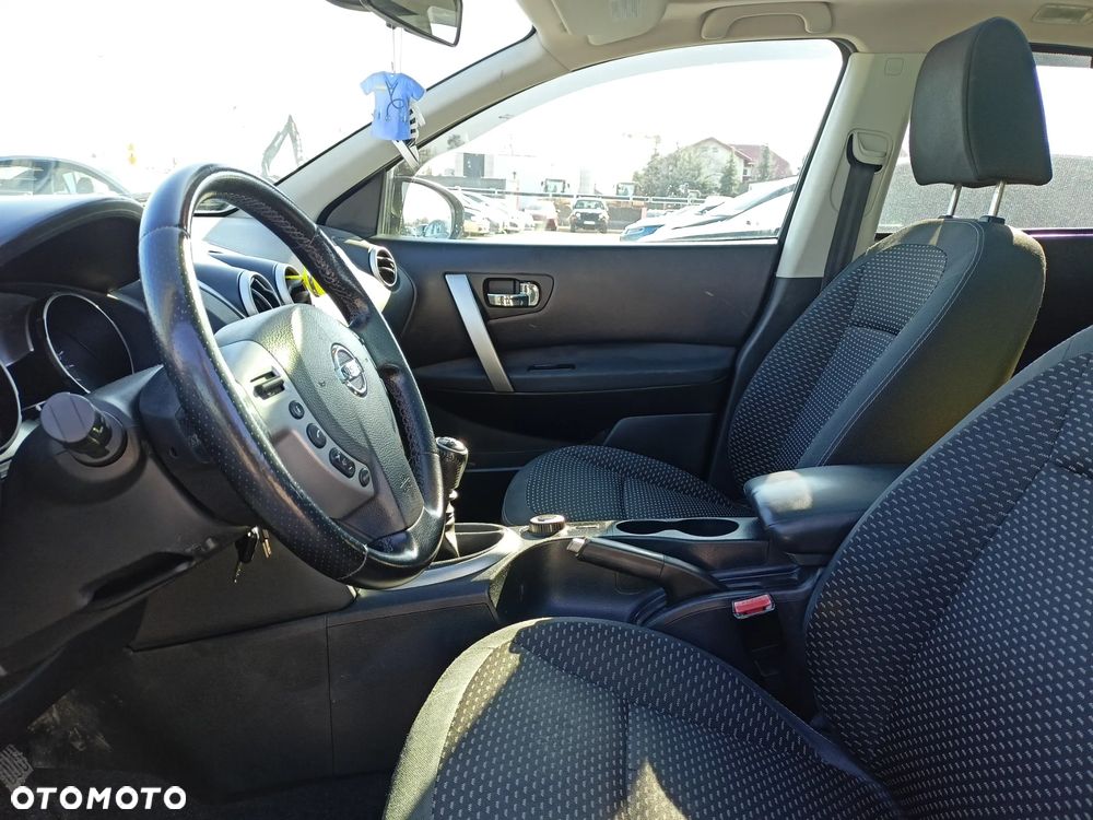 Nissan Qashqai - 10