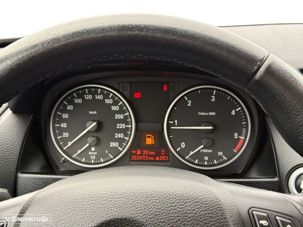 BMW X1 18 d sDrive - 9