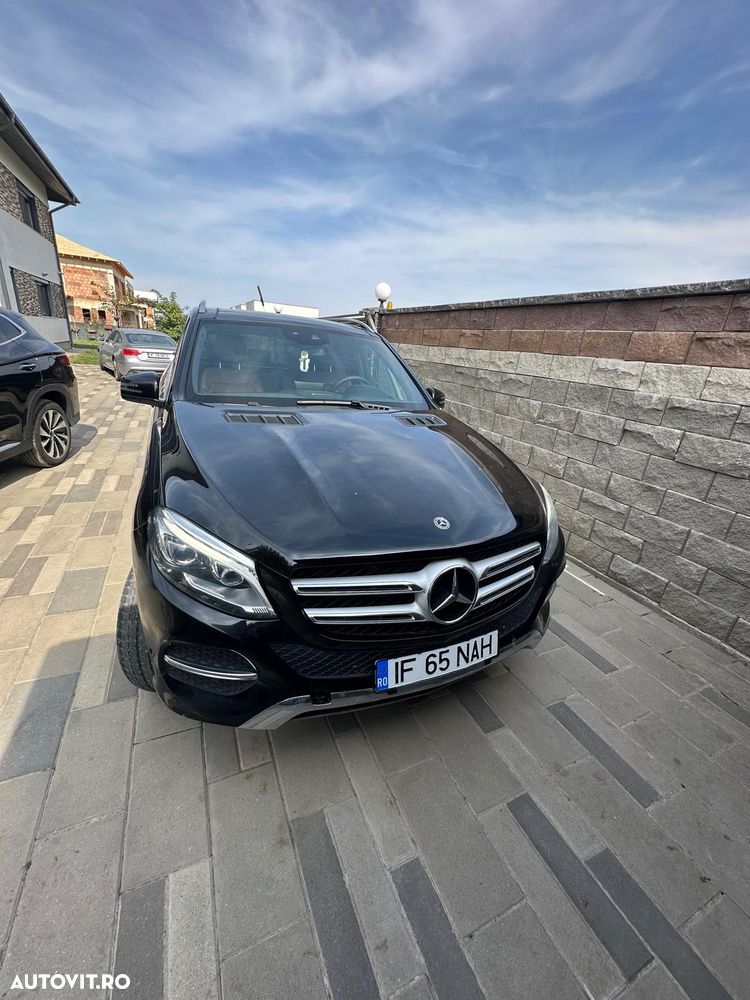 Mercedes-Benz GLE - 1
