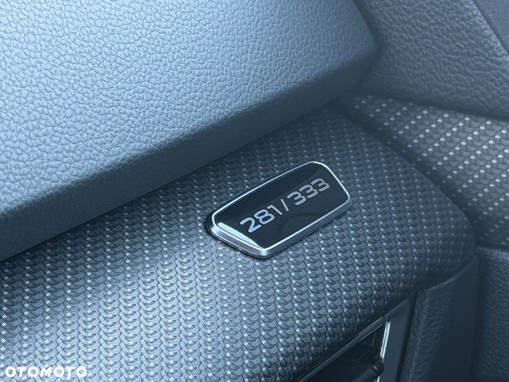 Volkswagen Golf 2.0 TSI OPF 4Motion DSG R Performance - 26