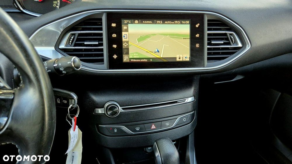 Peugeot 308 BlueHDi FAP 150 EAT6 Stop & Start Allure - 16