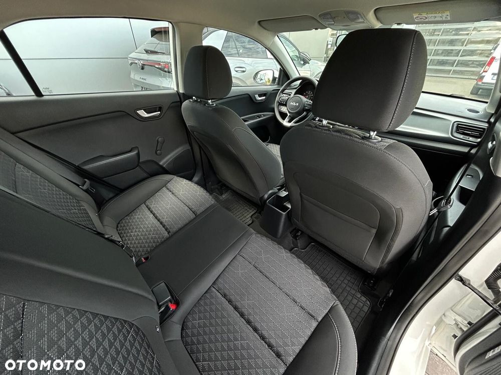 Kia Rio - 9