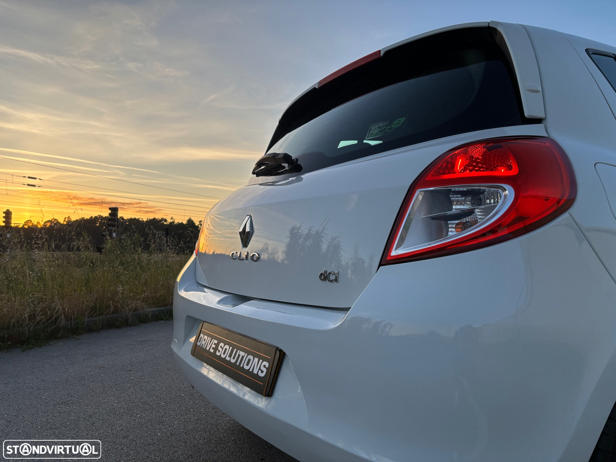 Renault Clio 1.5 dCi Dynamique S - 20