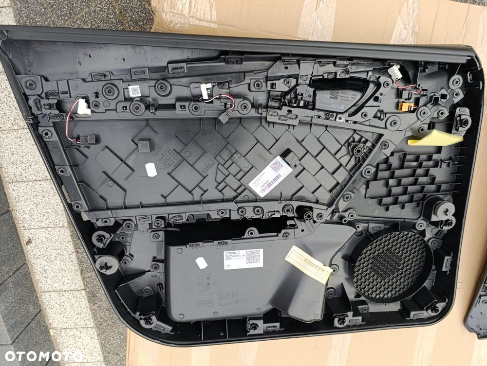 BOCZEK DRZWI TYŁ  I PRZÓD CUPRA - 15