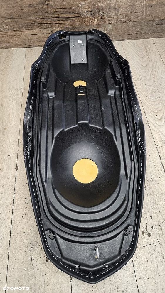 Siedzenie Yamaha X-MAX 300  X-MAX 250  B74-F4730-00 - 11