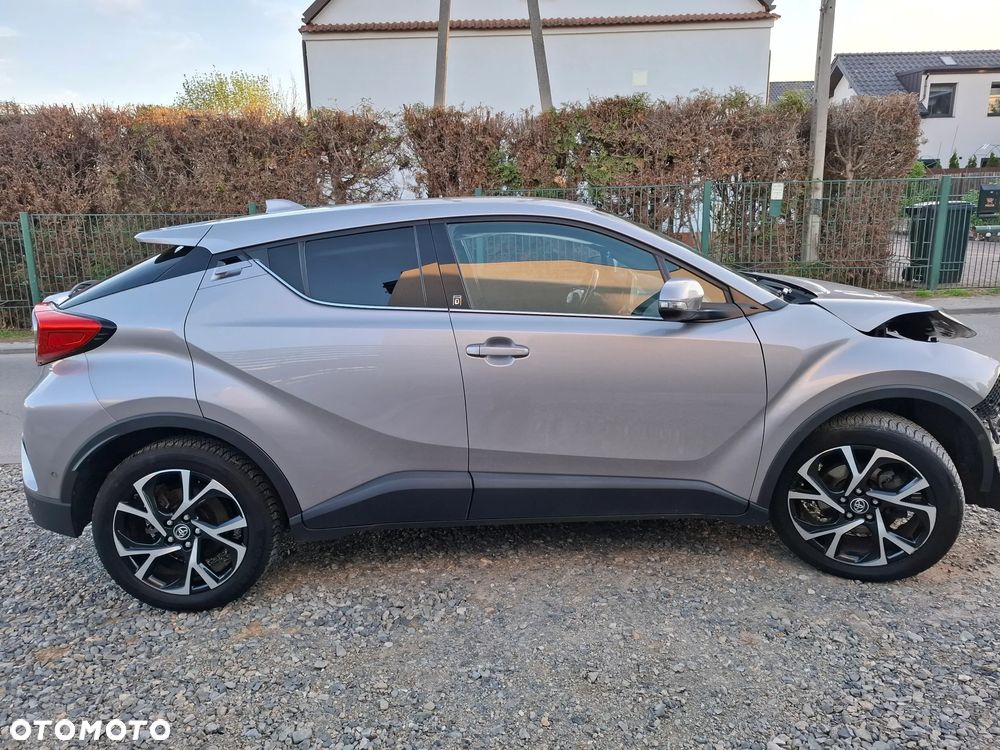 Toyota C-HR 1.2 Turbo Team Deutschland - 4