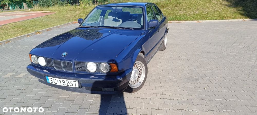 BMW Seria 5 525i - 1