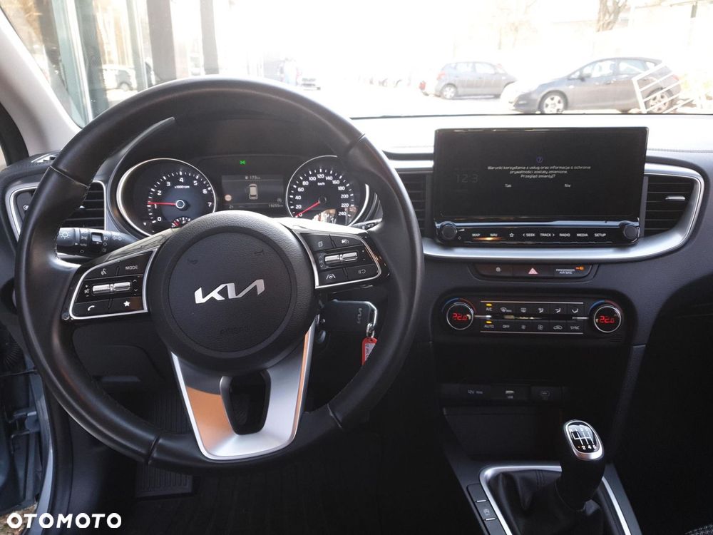 Kia Ceed 1.5 T-GDI M - 13