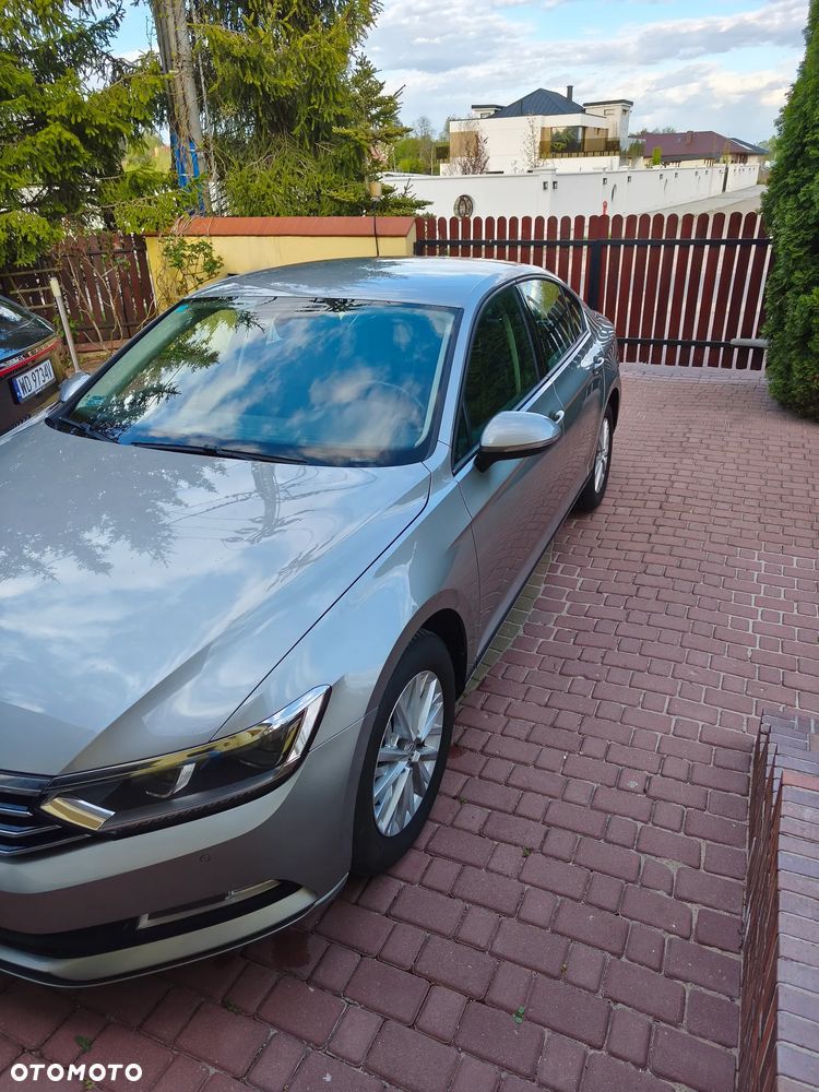 Volkswagen Passat 1.6 TDI BMT Comfortline - 3