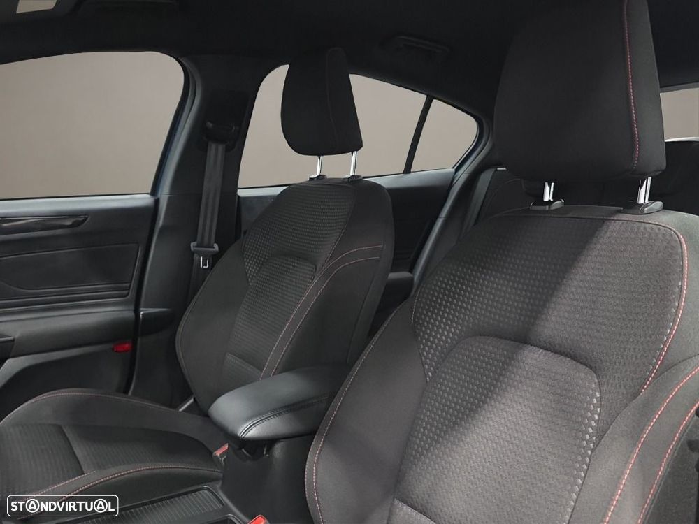 Ford Focus 1.0 EcoBoost MHEV ST-Line Design SIP - 8