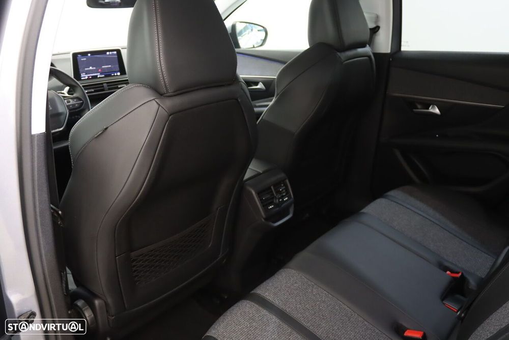 Peugeot 3008 1.5 BlueHDi Allure Pack EAT8 - 8
