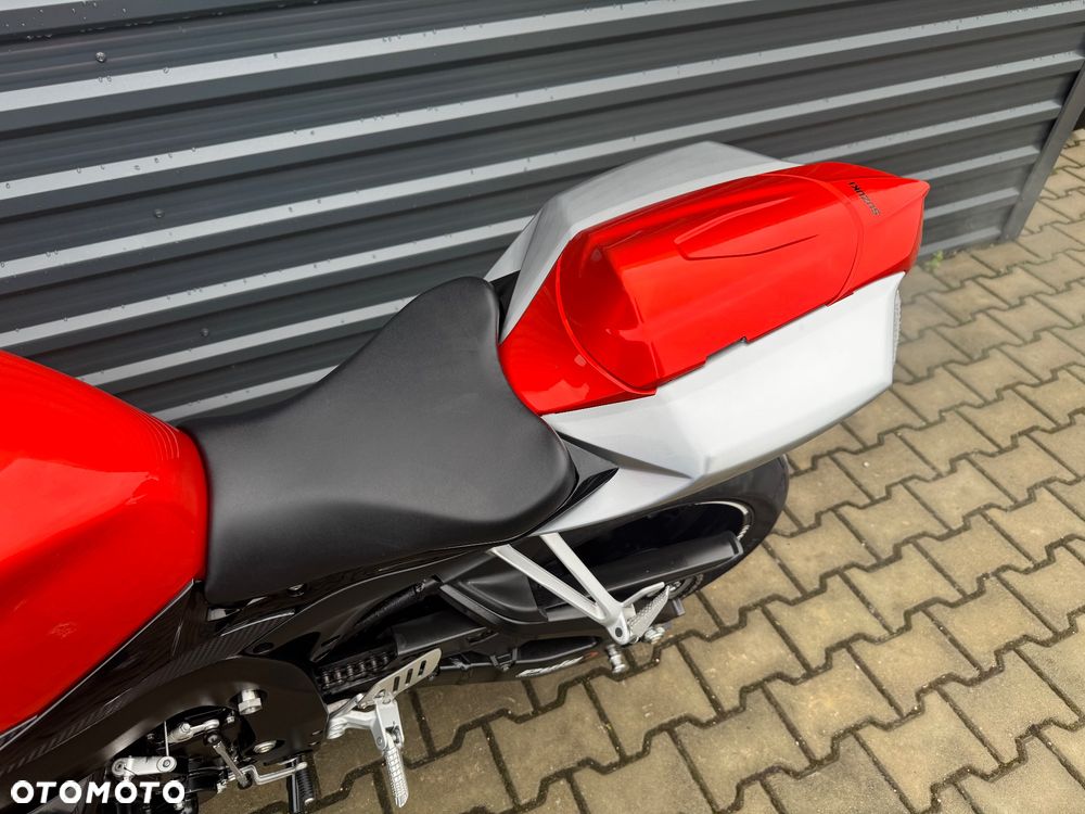 Suzuki GSX-R - 19