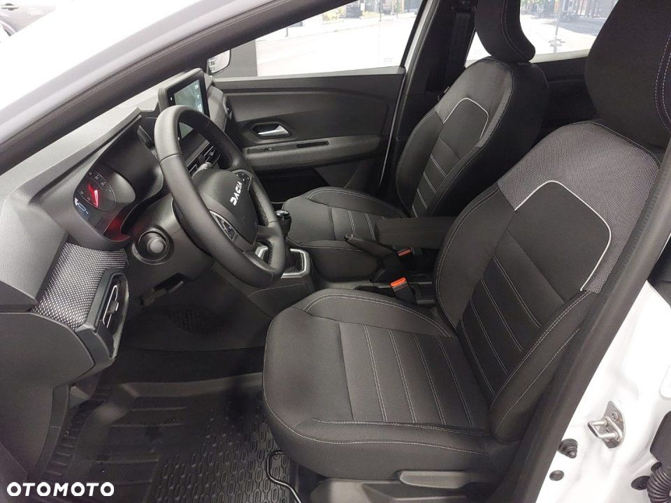 Dacia Sandero - 10
