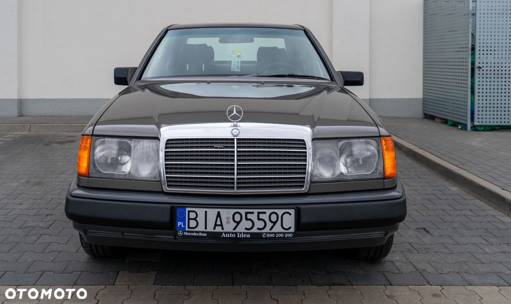 Mercedes-Benz Klasa E - 2