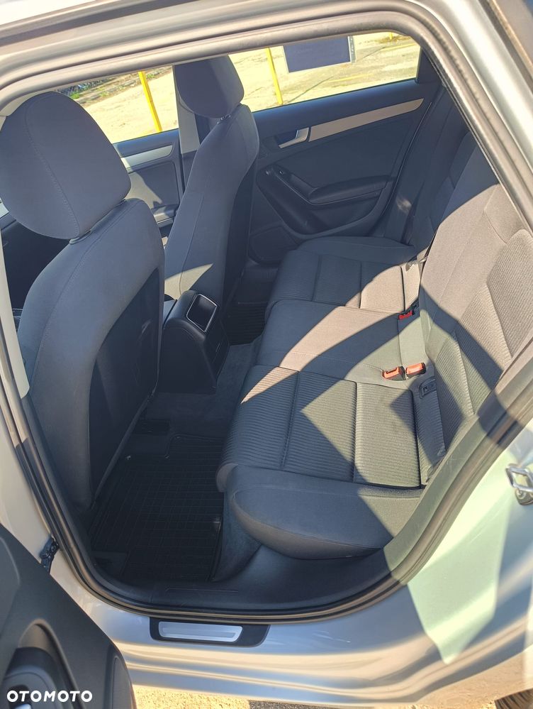 Audi A4 Avant - 14