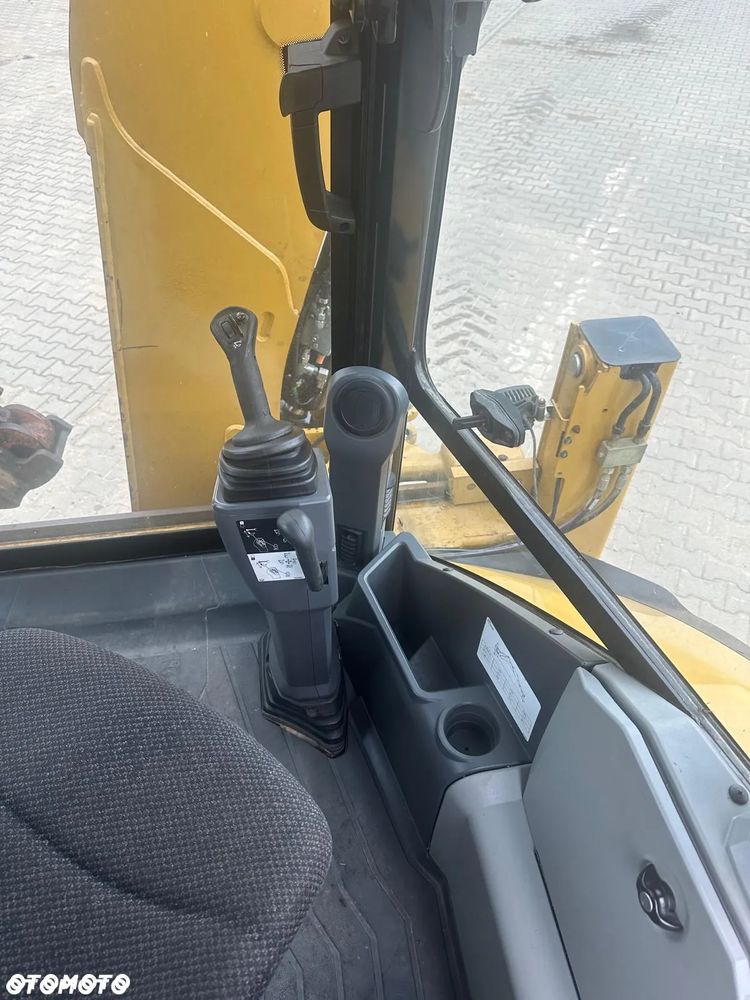 Caterpillar 444f2 - 10