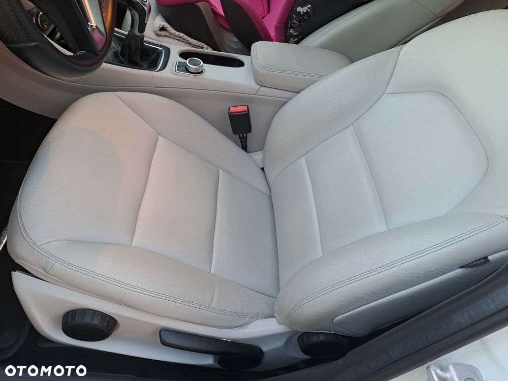 Mercedes-Benz GLA 200 (CDI) d - 16