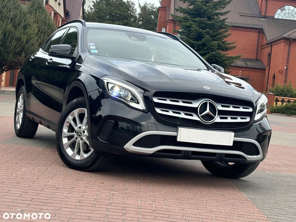 Mercedes-Benz GLA - 7