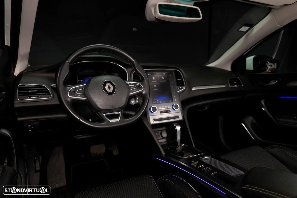 Renault Mégane Sport Tourer 1.2 TCE Bose Edition EDC — fotografia 11
