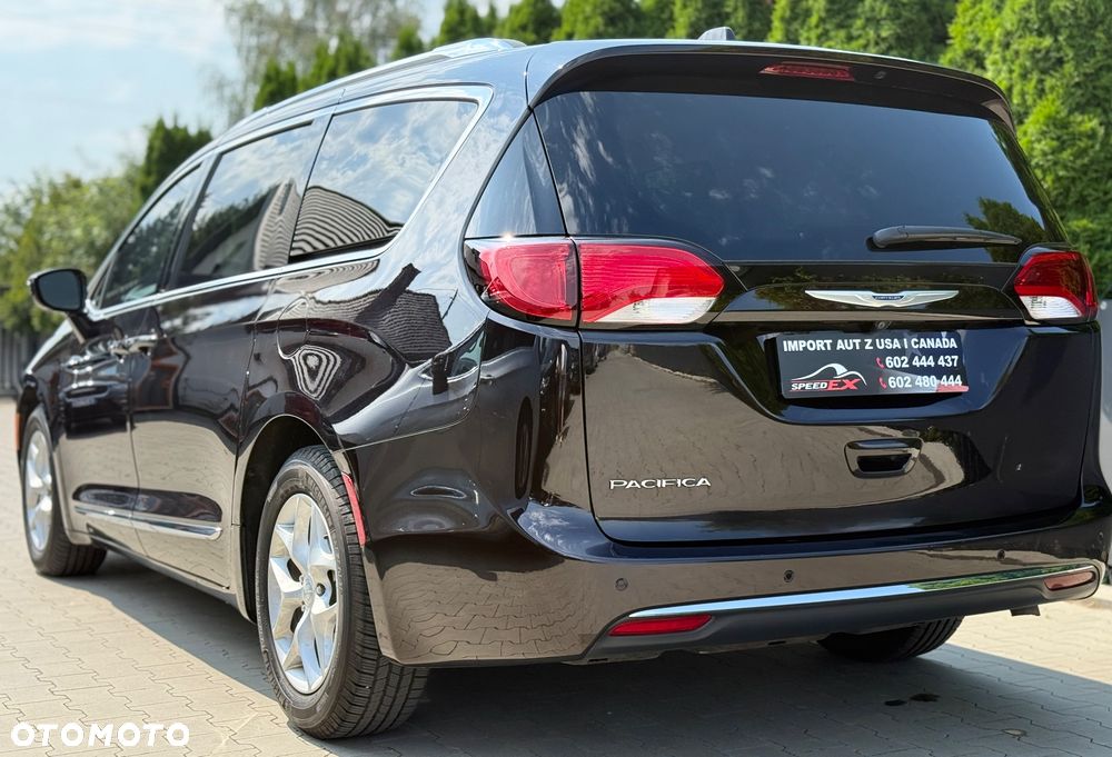 Chrysler Pacifica - 9