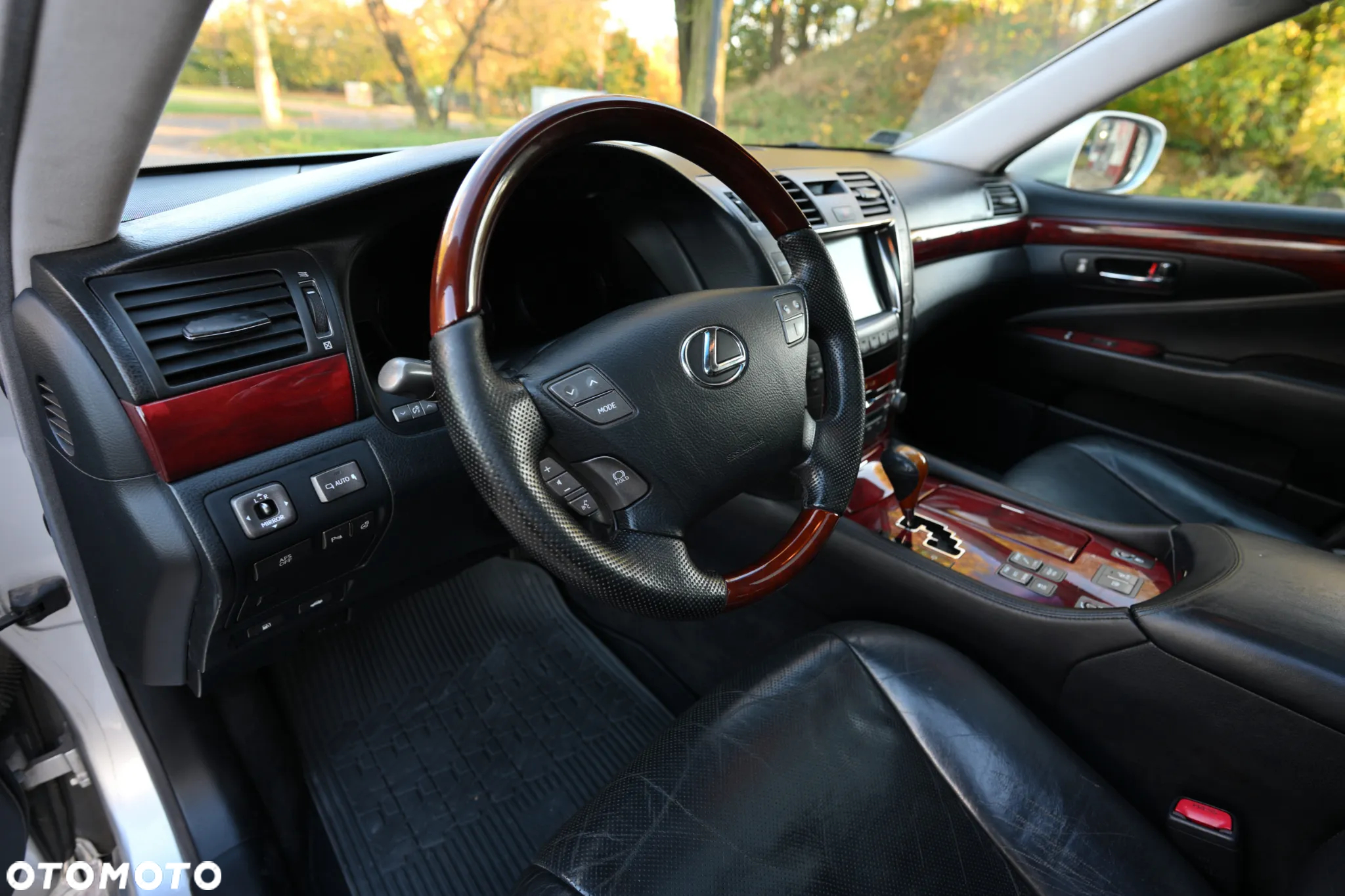 Lexus LS 460 Dynamic Line + Impression Line - 5
