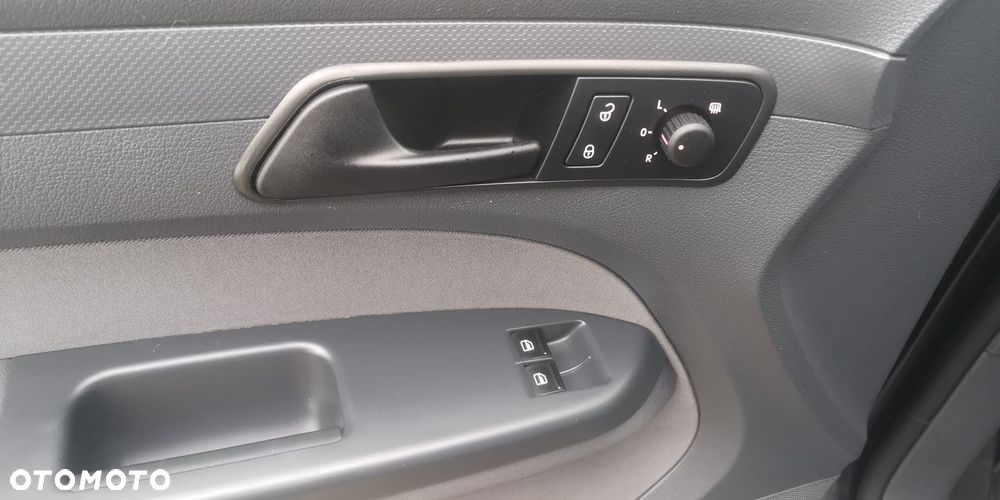 Volkswagen Caddy - 23