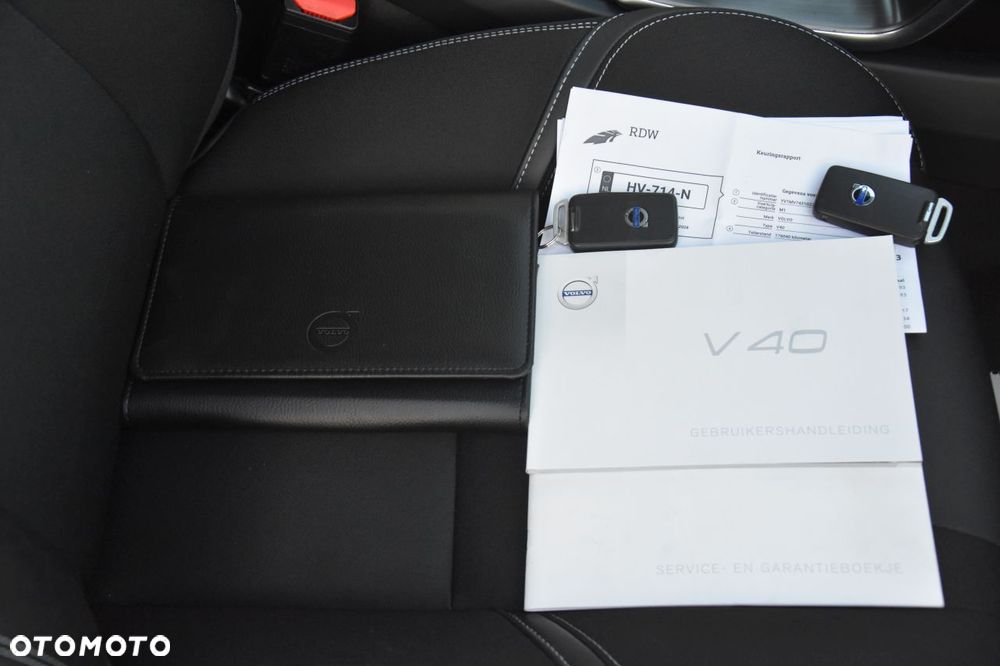 Volvo V40 D2 Drive-E Momentum - 20