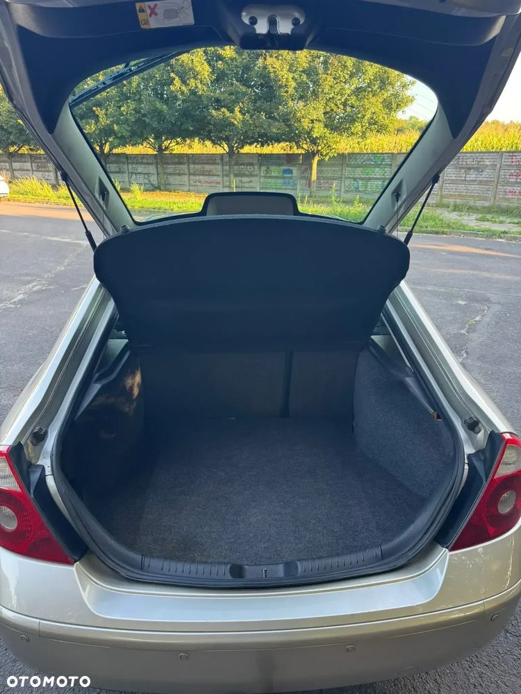 Ford Mondeo - 18
