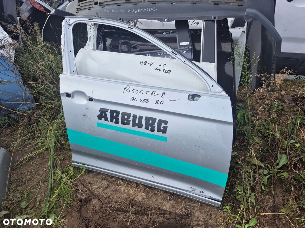 Drzwi Volkswagen Passat B8 2014-2023r.. Przód prawy - 1