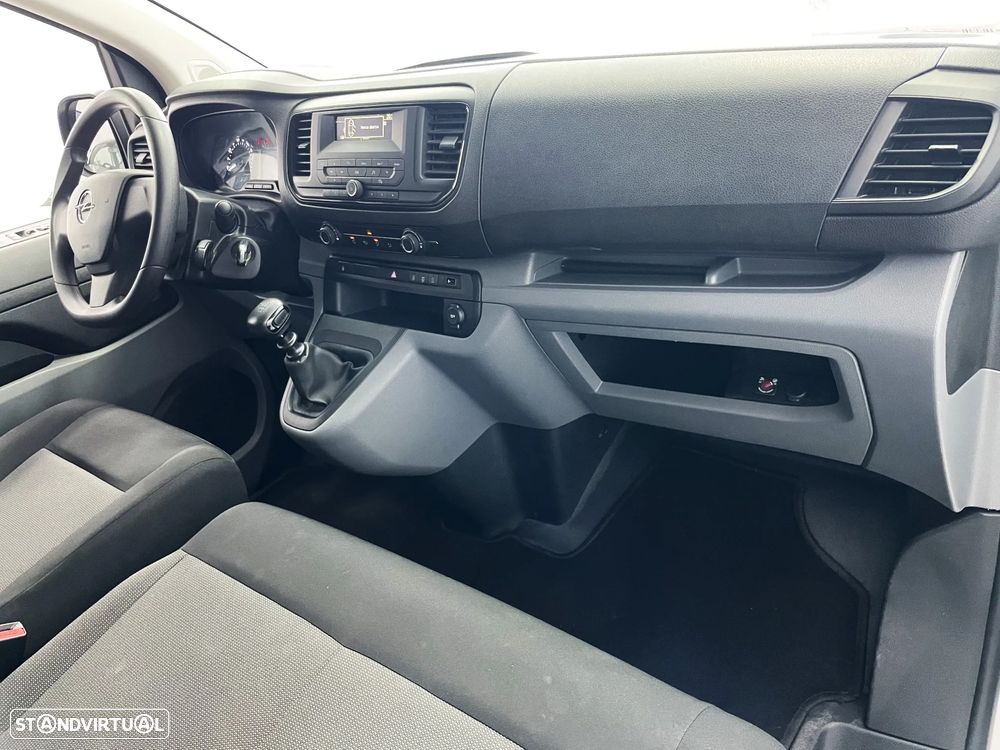 Opel Vivaro 1.5 CDTi L3H1 Essentia - 15