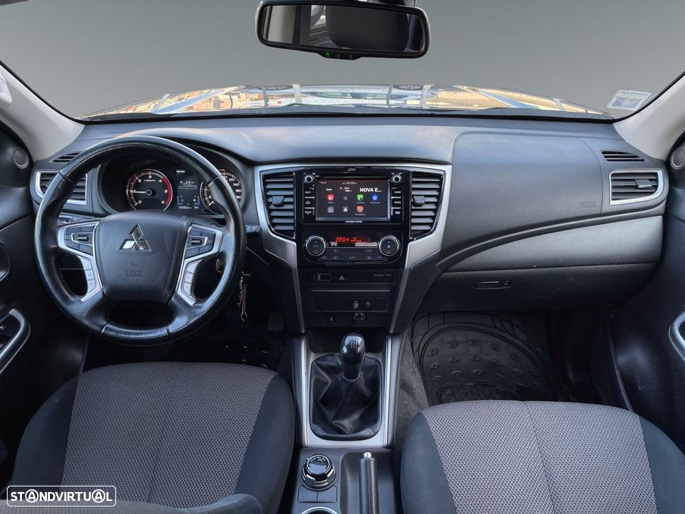 Mitsubishi L200 2.3 DI-D Strakar CD Connect Edition 4WD - 11