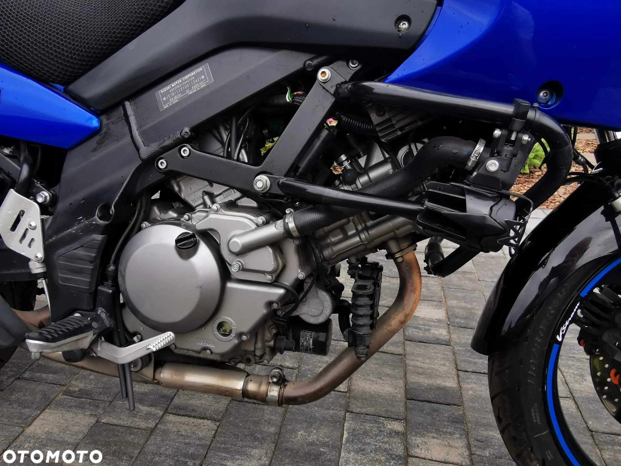 Suzuki V-STROM - 6