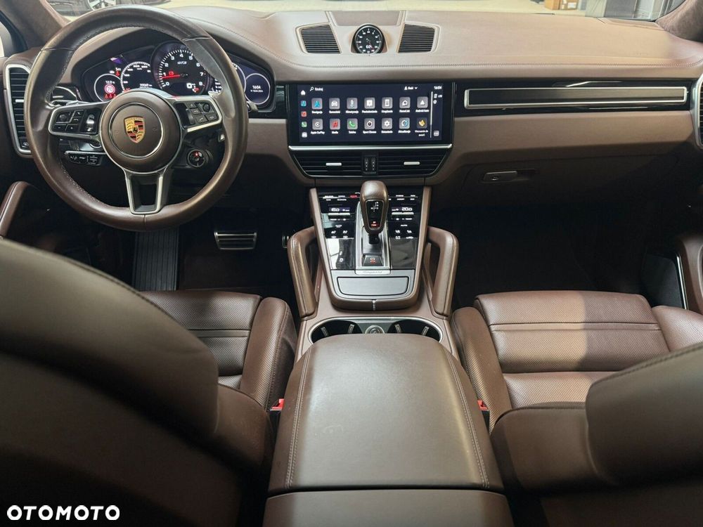 Porsche Cayenne - 30