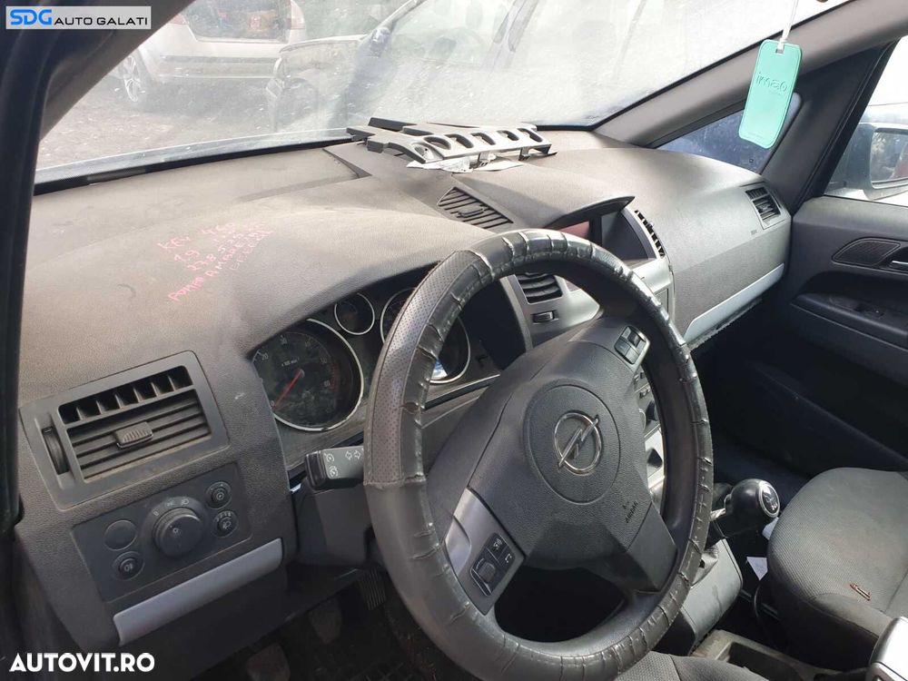 Plansa Bord Goala Dezechipata Opel Zafira B 2005 - 2011 [C5695] [Depozit] - 2