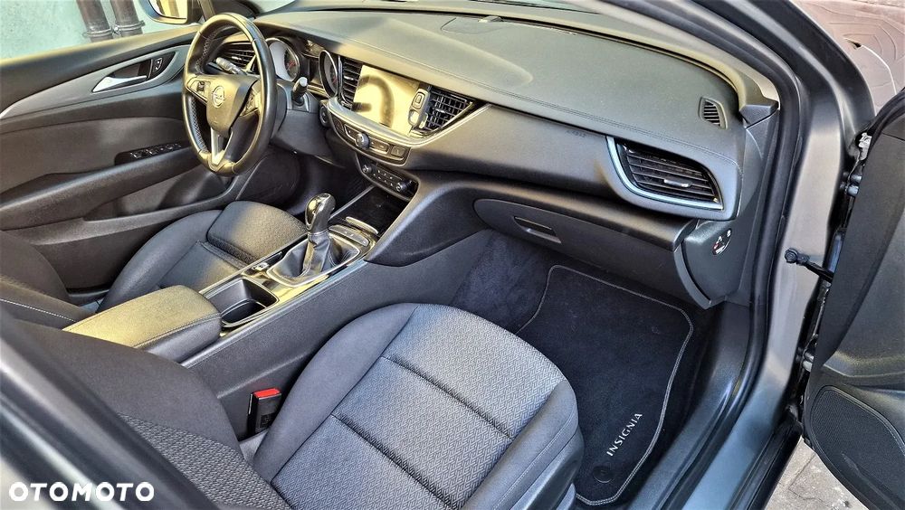 Opel Insignia 2.0 CDTI Innovation S&S - 11