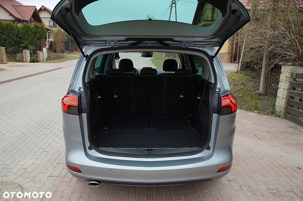 Opel Zafira 1.6 T SIDI Cosmo S&S - 26