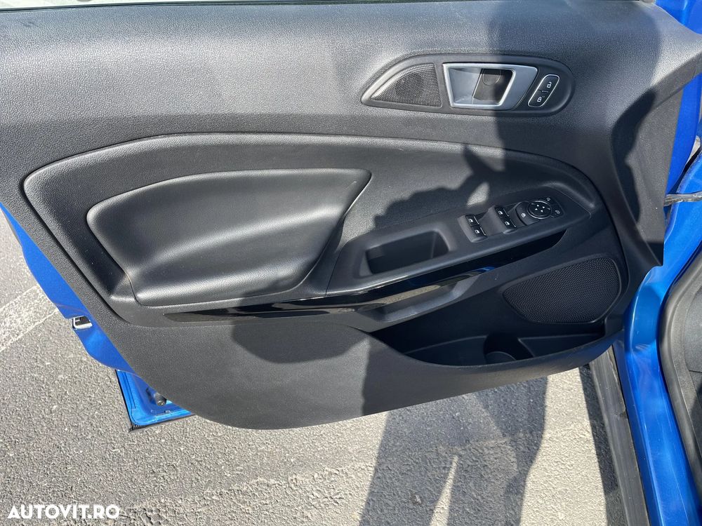 Ford EcoSport - 10