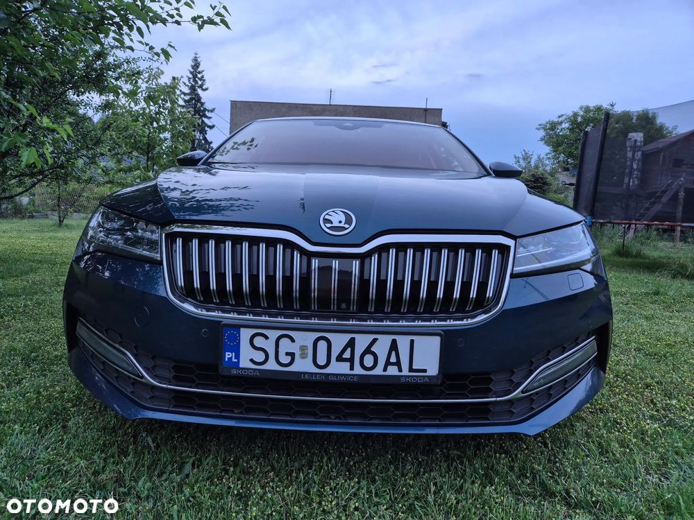 Skoda Superb 2.0 TDI SCR L&K DSG - 11